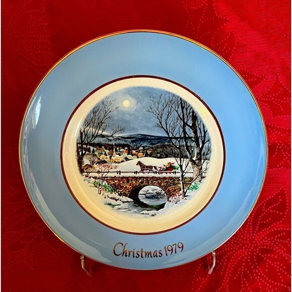 VTG Avon Dashing Through The Snow Plate - Picture 1 of 3